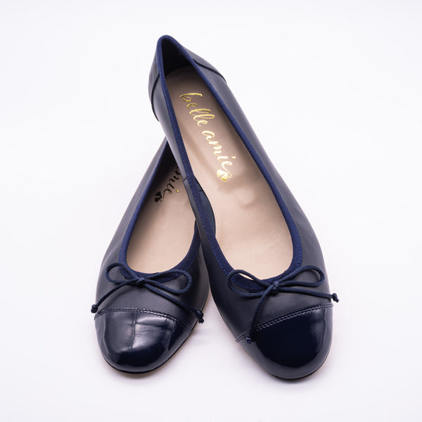 Glattleder Dunkelblau